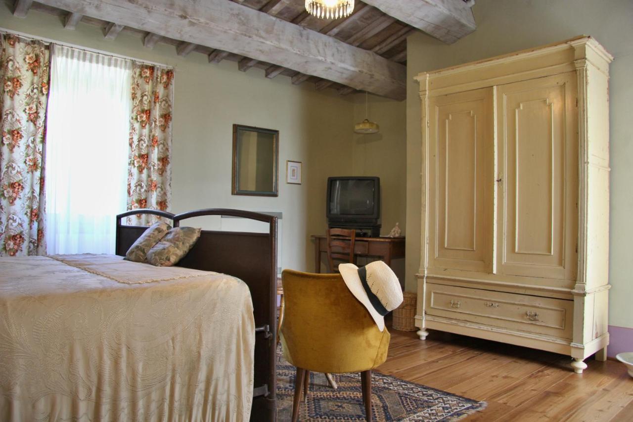 Bed and Breakfast Poggio Dei Prugnoli Tavoleto Екстер'єр фото