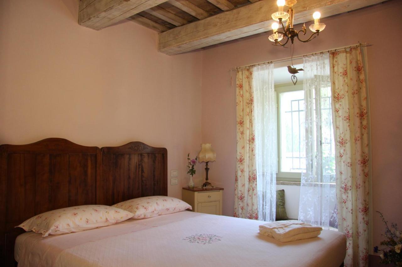 Bed and Breakfast Poggio Dei Prugnoli Tavoleto Екстер'єр фото
