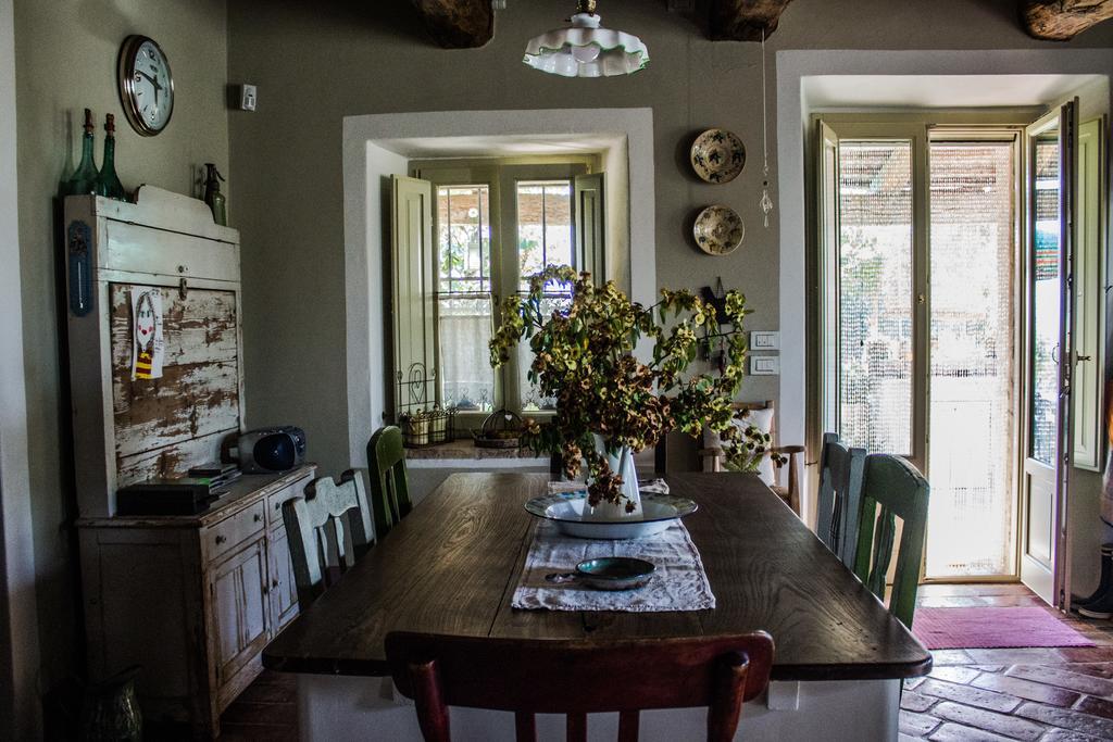 Bed and Breakfast Poggio Dei Prugnoli Tavoleto Екстер'єр фото